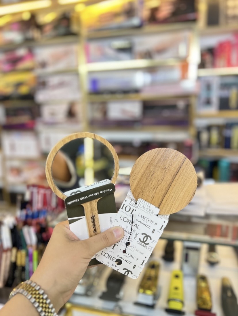 آیینه گرد دسته دار چوبی دکتر مورنینگ