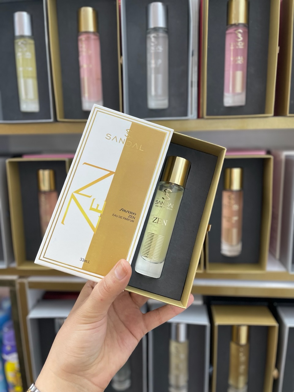 عطر زن صندل۳۳ میل SHISEIDO - Zen for Women