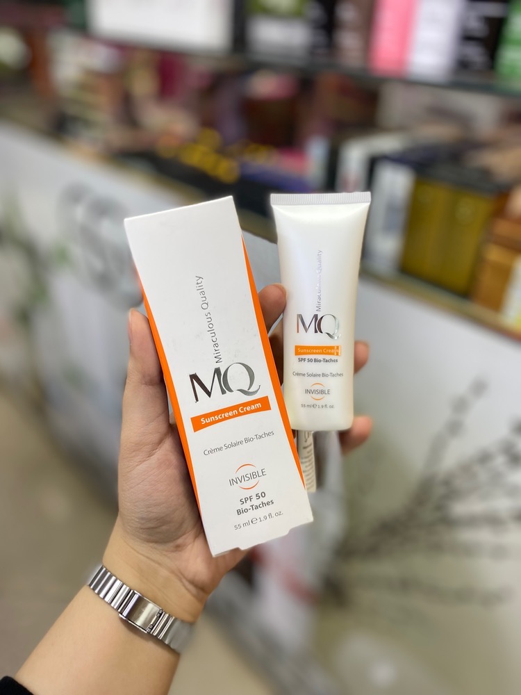 کرم ضد آفتاب و ضد لک بی رنگ ام کیو مدل بایوتچ SPF50