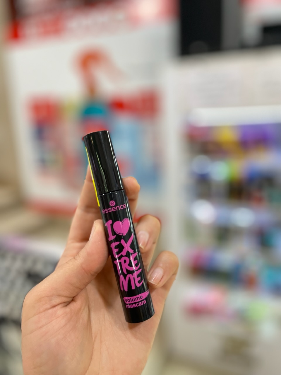 ریمل اسنس حجم دهنده مشکی مدل I Love Extreme Volume ( اصلی )