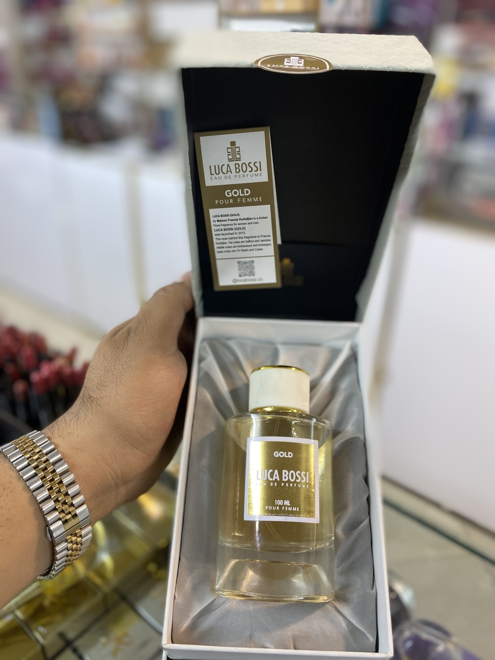 ادکلن۱۰۰میل لوکابوسی رایحه باکارات رژمدل گلد LUCA BOSSI (GOLD)