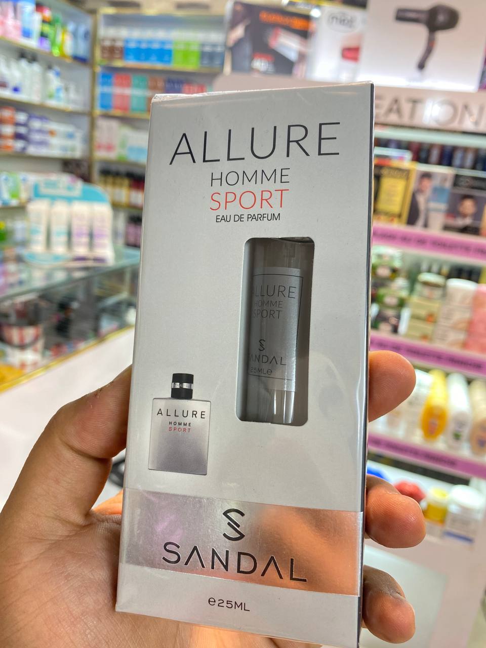 مینی ادکلن ۲۵ میل صندل رایحه الور هوم اسپرت Allure Homme Sport