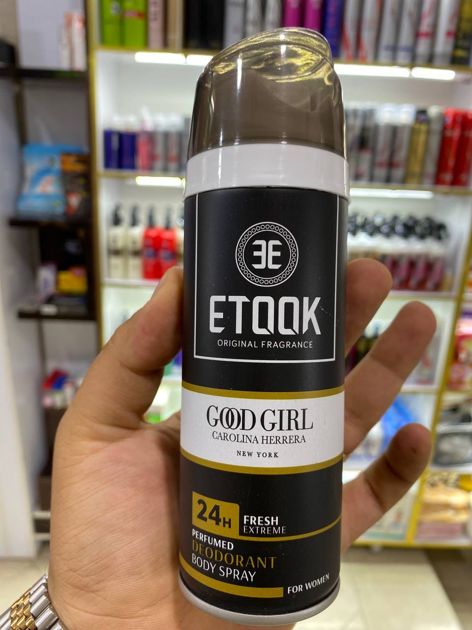 اسپری ایتوک ETOOKE زنانه مناسب لباس وبدن رایحه گودگرل GOOD GIRLحجم200میل