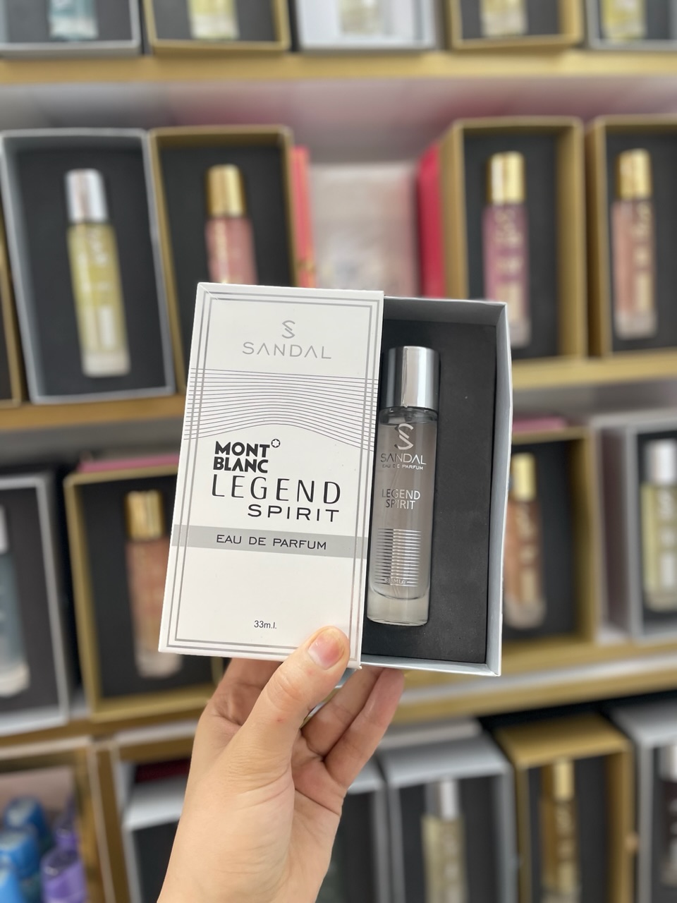 عطر لجند اسپریت صندل ۳۳ میل MONT BLANC - Legend Spirit