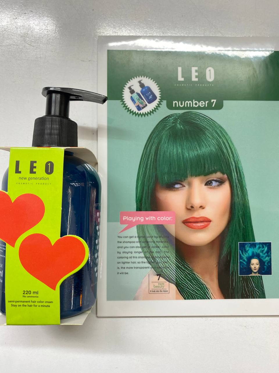 شامپو رنگ سبز تیره لئو وان LEO کد ۷