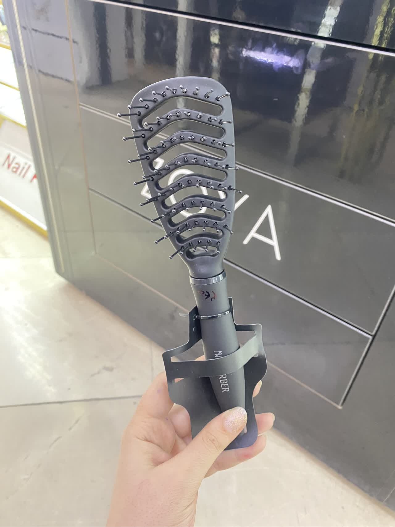 برس کربن اکستنشن نیل باربر