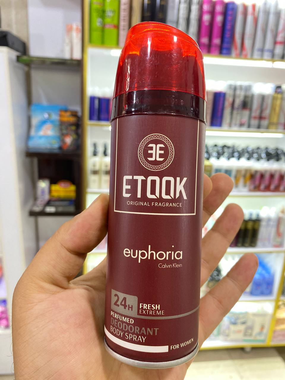 اسپری ایتوک ETOOKE زنانه مناسب لباس وبدن رایحه ایفوریا EUPHORIAحجم200میل